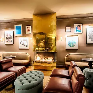 Hotel Mondrian Am Checkpoint Charlie, Berlim