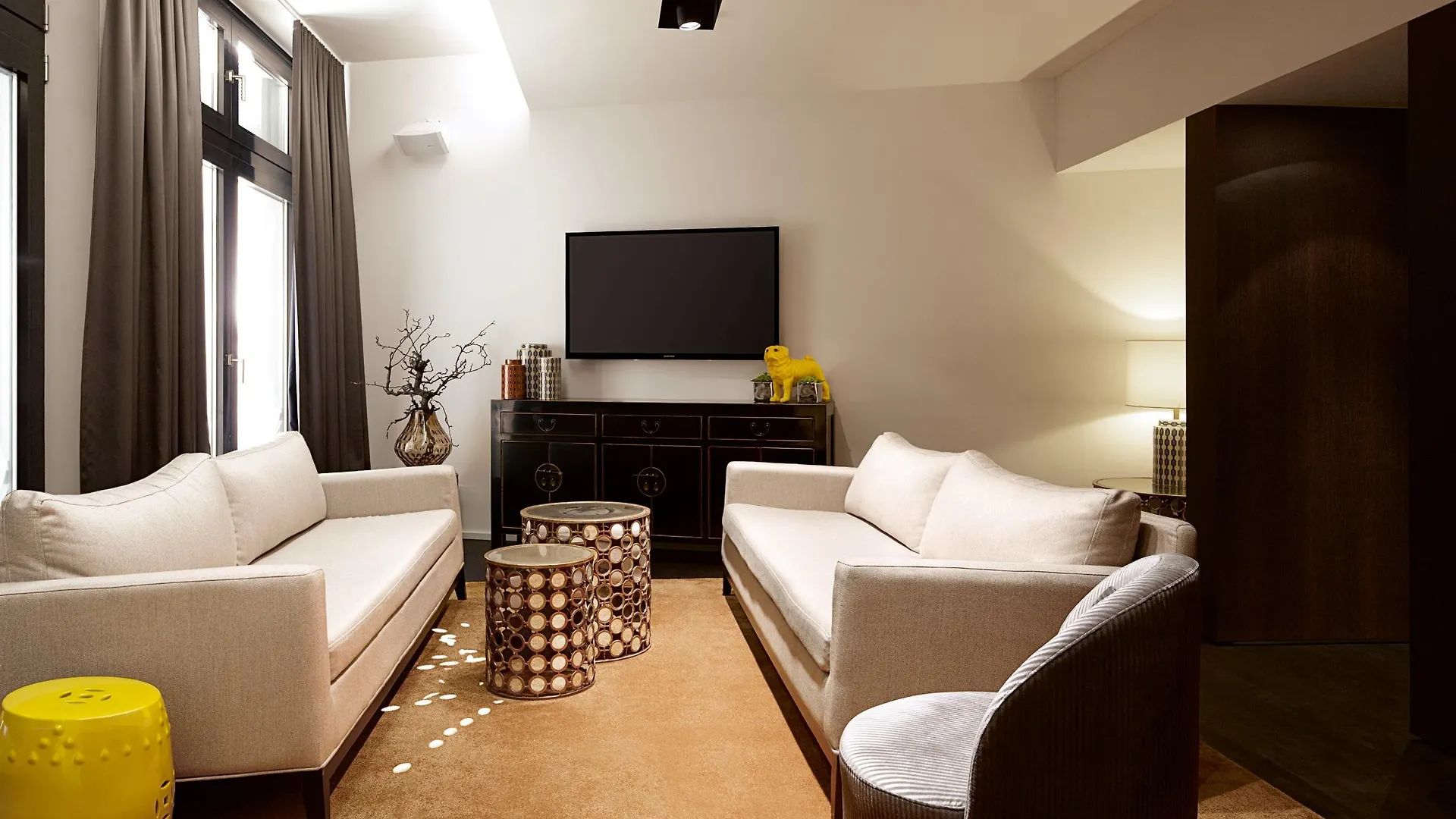 Hotel Amano Rooms & Apartments Berlin 3*,  Almanya