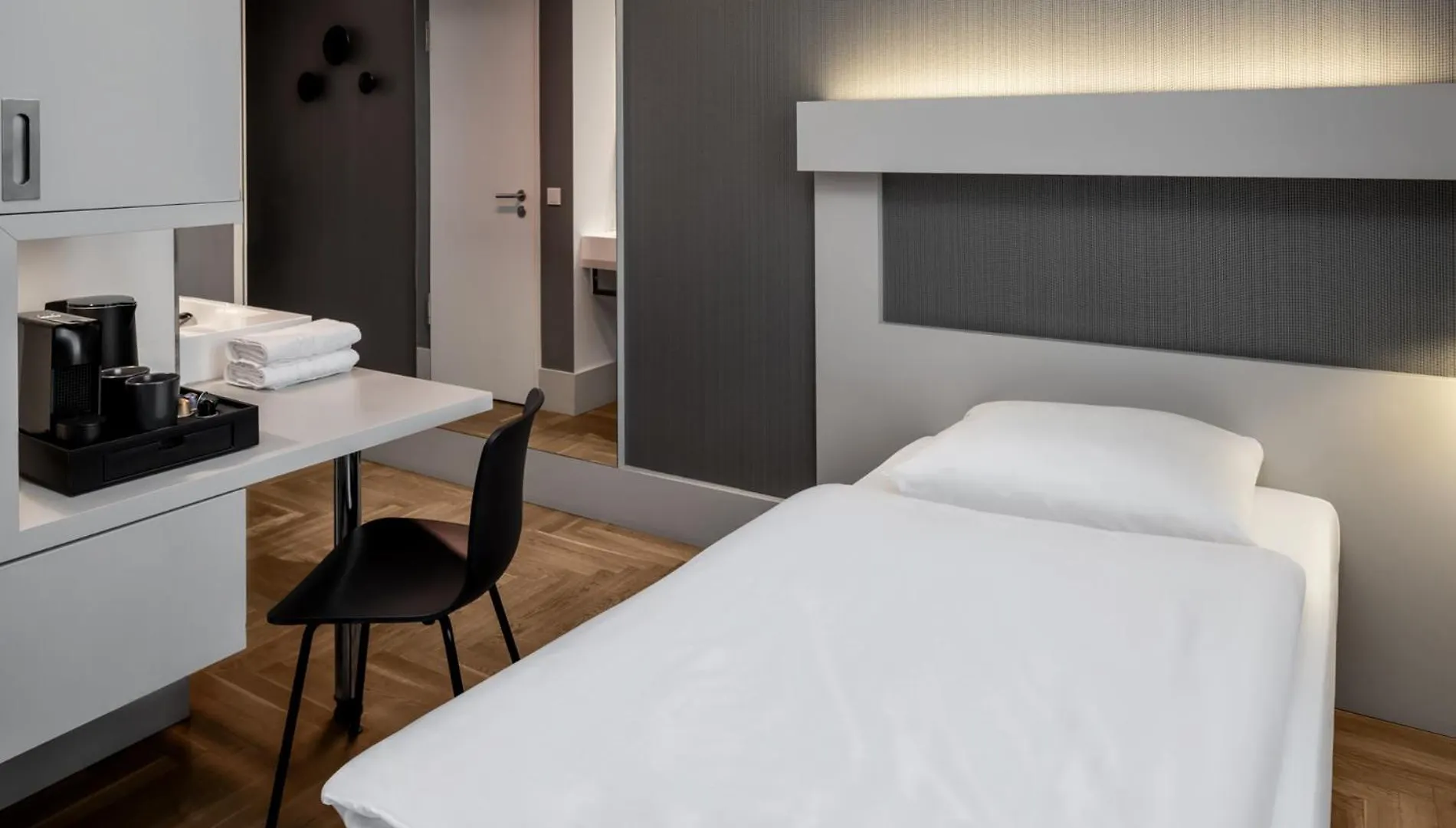 Hotel Amano Rooms & Apartments Berlin 3*,