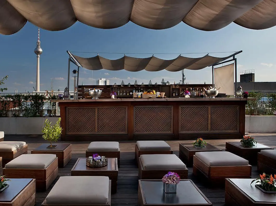 Hotel Amano Rooms & Apartments Berlin 3*,